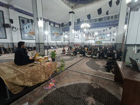 تصاویر / محفل انس با قرآن کریم در شهرستان خوی
