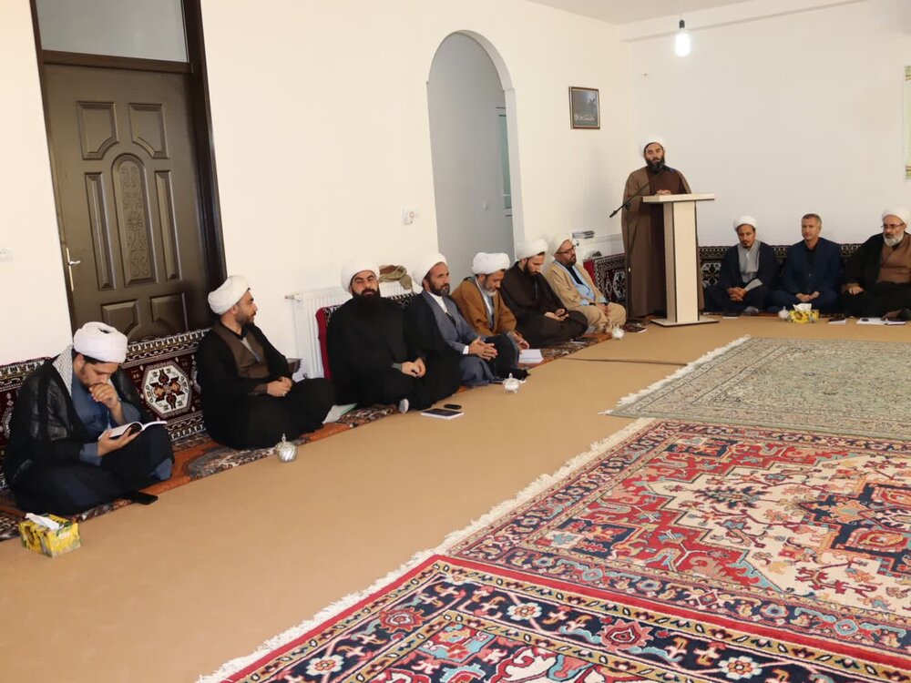 در جنگ نرم دشمن به دنبال تغییر ذائقه فکری و فرهنگی مردم است