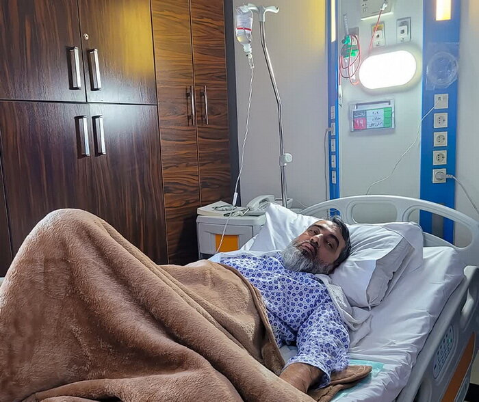 عیادت مدیر حوزه تهران از حجت الاسلام والمسلمین میرهاشم حسینی + عکس