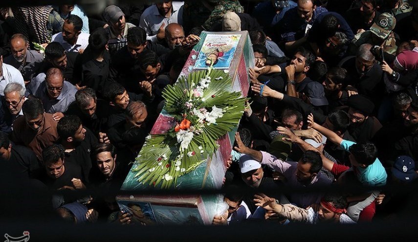 تشييع جثامين المدافعين عن المراقد المقدسة بطهران تشييع جثامين المدافعين عن المراقد المقدسة بطهران