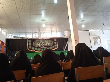 کلیپ | مراسم عزاداری شهادت حضرت زهرا (س) در مدرسه علمیه ریحانة النبی (س) اراک