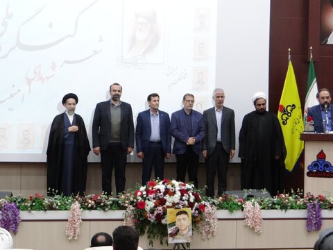 تصاویر / اختتامیه کنگره شهدای شعر امنیت در قزوین برگزارشد