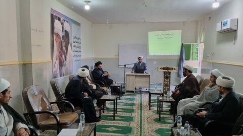 دومین اجلاسیه منطقه ای معاونین آموزش مدارس علمیه خوزستان