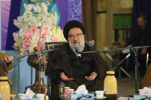 تصاویر / نشست اعضای جامعه مدرسین با تولیت جدید مسجد مقدس جمکران