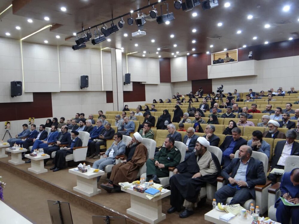 جوانان کشور با تمام توان در برابر تعرض به این آب و خاک میایستند