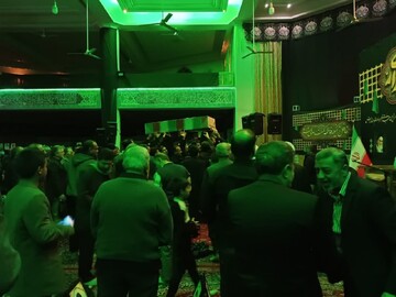 فیلم |  مراسم وداع با شهید گمنام در مسجد محقق شهرستان آران و بیدگل