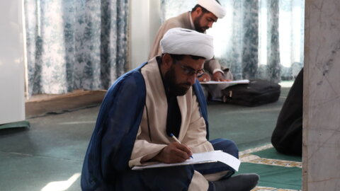 تصاویر/ برگزاری آزمون کتبی استادی و ارتقاء حکم اساتید در استان هرمزگان