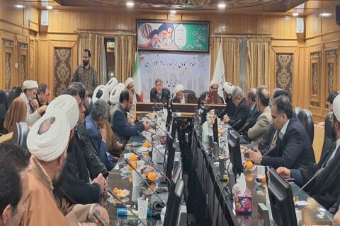 تصاویر/ هماندیشی اساتید حوزه و دانشگاه کرمانشاه