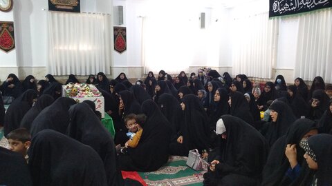استقبال از شهید گمنام در حوزه علمیه خواهران خورموج