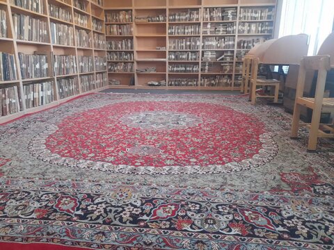 تصاویر توسعه و تجهیز کتابخانه مدرسه علمیه امام صادق(ع)بروجرد