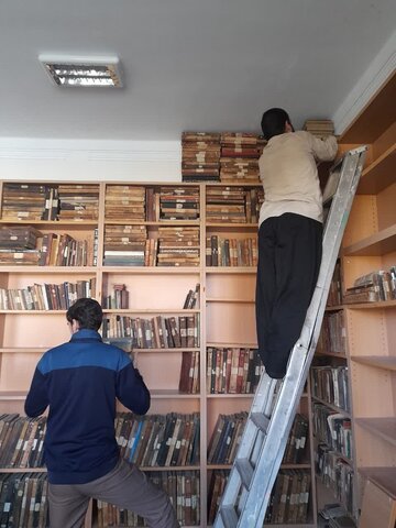 تصاویر توسعه و تجهیز کتابخانه مدرسه علمیه امام صادق(ع)بروجرد