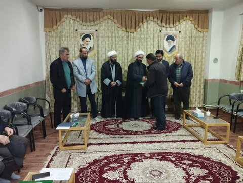 جلسه اعضای هیئت امنای مساجد کلور برای برگزاری عزاداری ایام فاطمیه برگزار شد