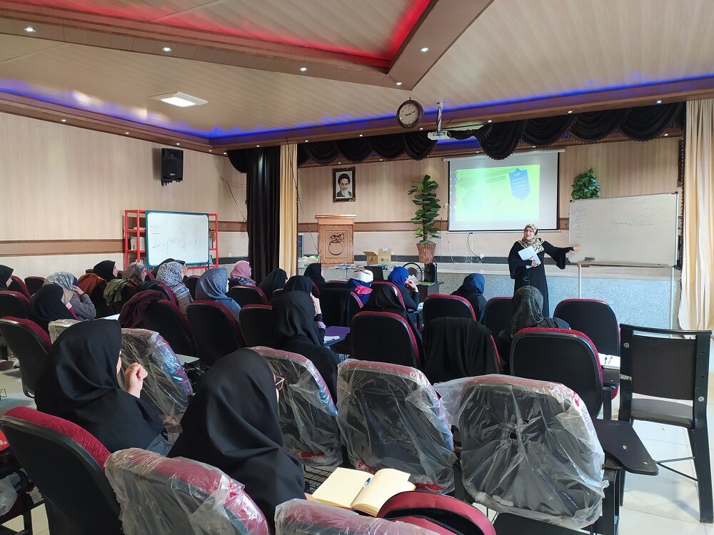 برگزاری دوره تربیت مدرس آشنایی و انس کودکان با قرآن  در ارومیه