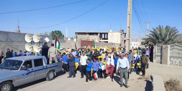 راهپیمایی مردم اهل سنت گچین در حمایت از مظلومان فلسطین + تصاویر