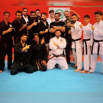 یک روحانی رزمی کار باشگاه مسجد محور «آرمان» را راه اندازی کرد