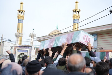 تصاویر/ استقبال مردم دورود از کاروان شهدای گمنام