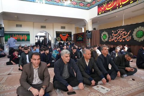 تصاویر/ مراسم عزاداری و سینه زنی دهه دوم ایام فاطمیه (س)  در دانشگاه آزاد اسلامی ارومیه