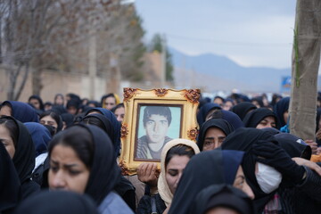 وداع مردم بیرانشهر با شهدای گمنام