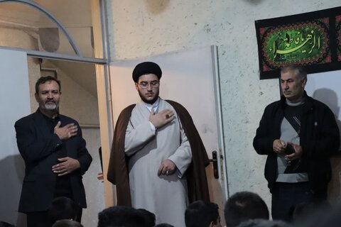 تصاویر/ حضور مدیر و معاون مدرسه علمیه امام صادق علیه‌السلام در دبیرستان رستگاران این شهرستان