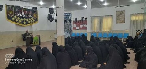 حجت الاسلام حمید کمالی در جمع طلاب و اساتید مدرسه علمیه حضرت زهرا(سلام الله علیها) احمدآباد