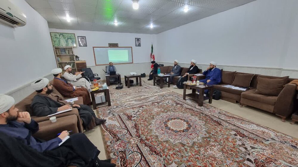 پنجمین اجلاسیه منطقهای معاونین آموزش مدارس علمیه خوزستان برگزار شد