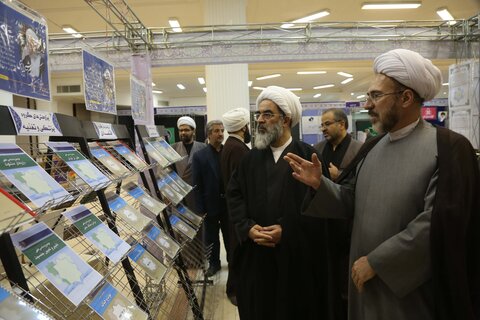 تصاویر/ افتتاح نمایشگاه پژوهشی مرکز فقهی