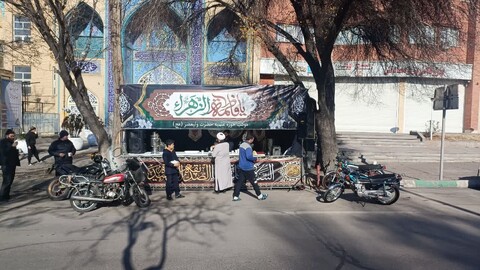 تصاویر/ آماده سازی و آغاز فعالیت‌های موکب مدرسه علمیه حضرت ولیعصر(عج)تبریز