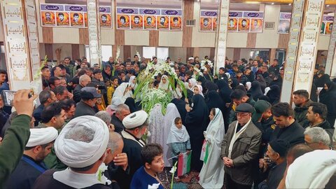 تصاویر/ مراسم استقبال از پیکر مطهر شهید گمنام در شاهین دژ