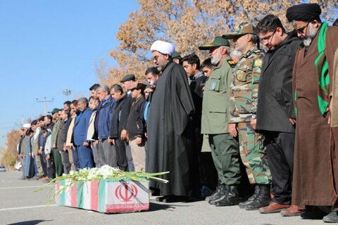 تصاویر/تدفین پیکر‌ مطهر شهید‌ گمنام ‌در سپاه بیت‌المقدس کردستان