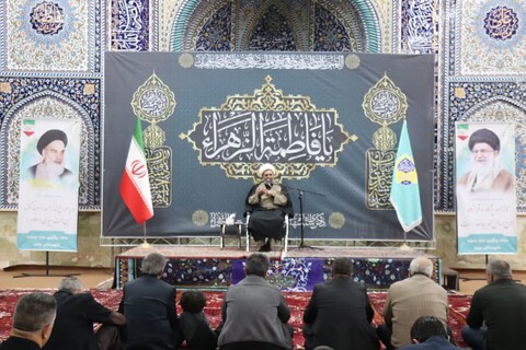 تصاویر |  عزاداری ایام فاطمیه در مسجد جامع حضرت صاحب الزمان(عج) جلفا