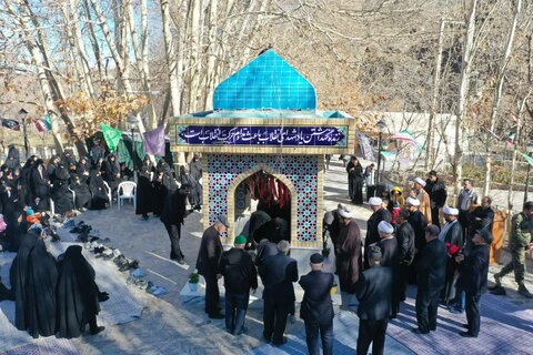 تصاویر مراسم دومین سالگرد تدفین شهدای گمنام در مجتمع فرهنگی مفتاح مشهد