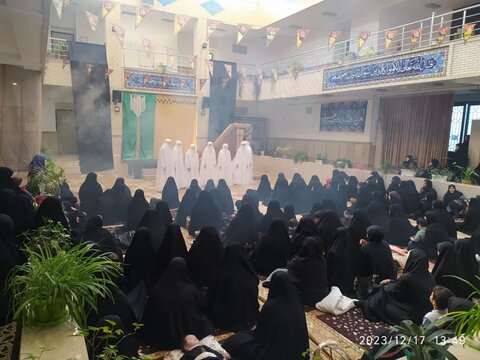 تصاویر/ مراسم عزاداری سالروز شهادت حضرت زهرا (س) در مدرسه علمیه ریحانة الرسول ارومیه