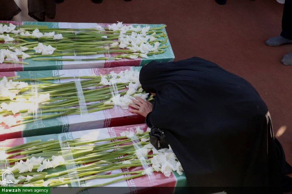 ایران بھر میں 280 شہدائے گمنام کی تشییع جنازہ؛ ہر طرف غم کا سماں