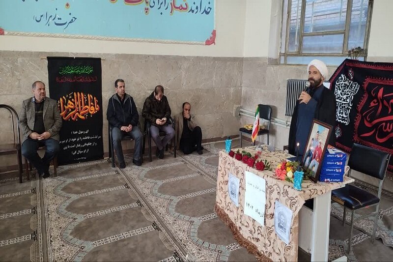 برگزاری مجالس عزای فاطمی(س) توسط مبلغین هجرت استان کرمانشاه+عکس