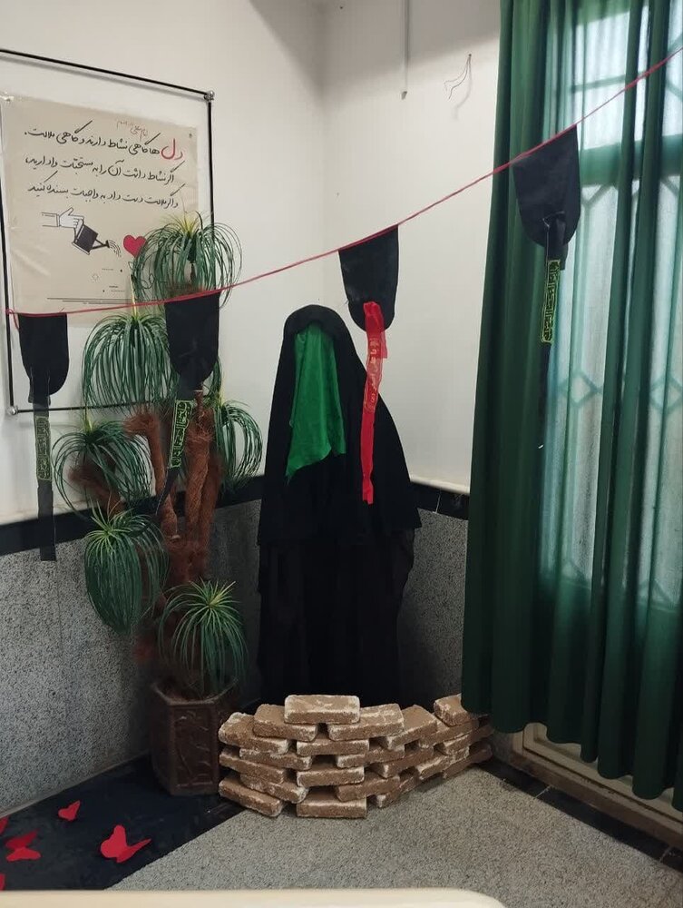 تجمع دختران فاطمی در مدرسه علمیه حضرت زینب(س) شهرستان آران و بیدگل برگزار شد