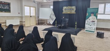 دفاع از ولایت یک مسئولیت سیاسی و اجتماعی است