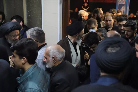 تصاویر/ شام غریبان حضرت زهرا(س) و شهید گمنام در دفتر امام جمعه تبریز