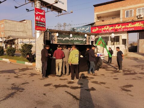 تصاویر/ ایستگاه صلواتی طلاب مدرسه علمیه امام حسن مجتبی(ع) شهر زرگر