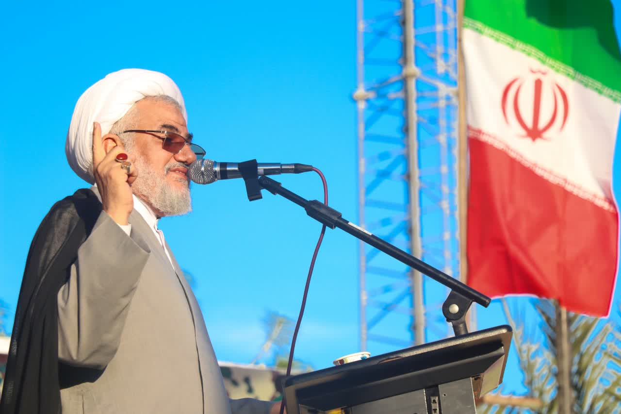 پیکر پاک شهید گمنام در بندرعباس آرام گرفت