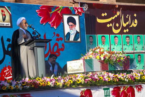 تصاویر/تشییع و تدفین پیکر شهید گمنام در شهرداری بندرعباس