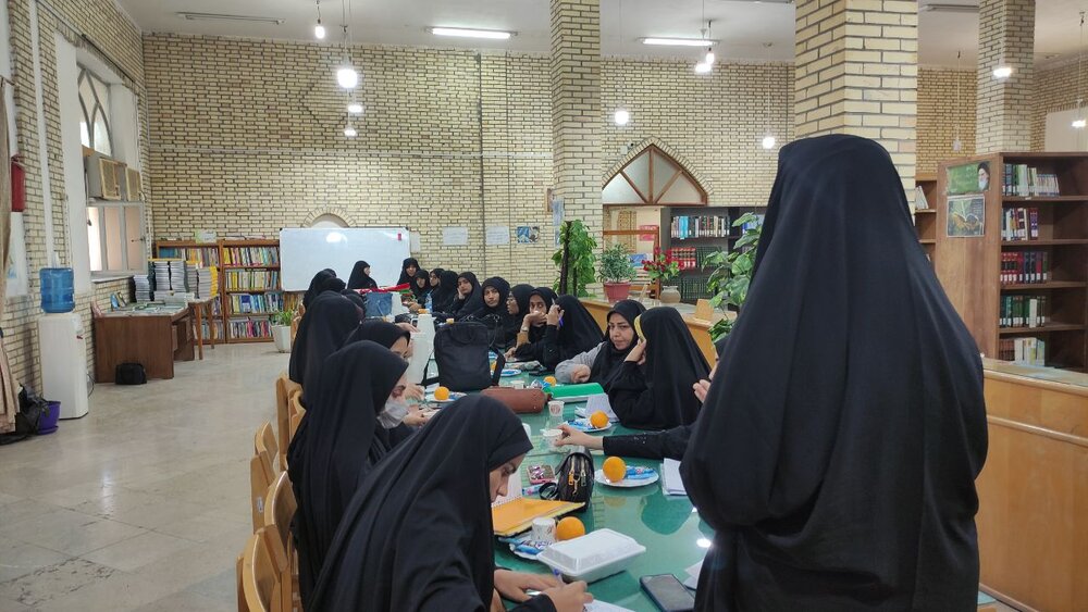 وحدت حوزه و دانشگاه بستر وحدت علم و دین است