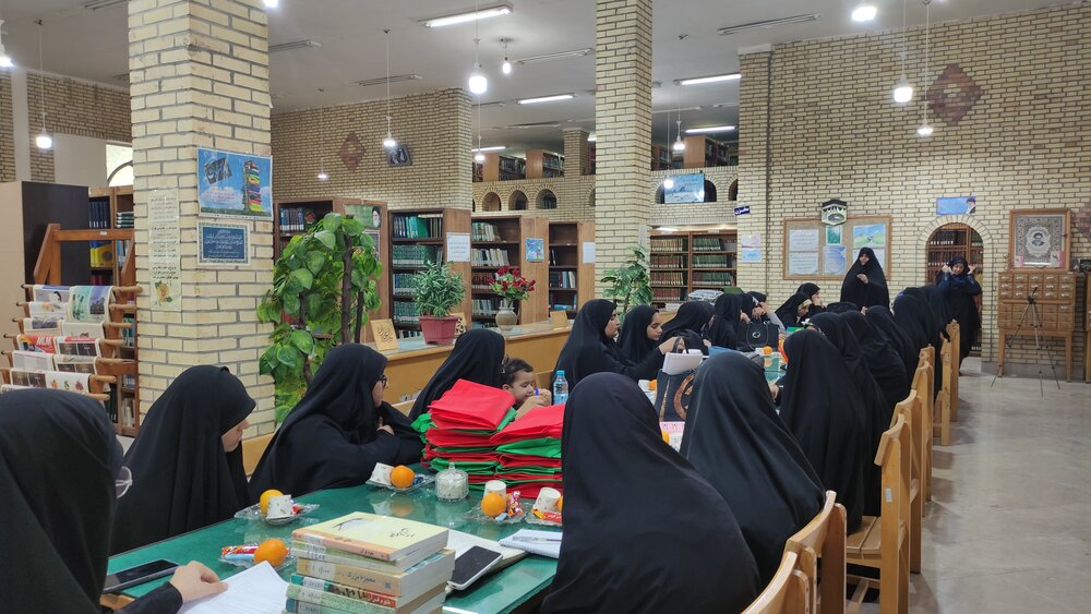 وحدت حوزه و دانشگاه بستر وحدت علم و دین است