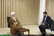 بالصور/ رئيس المركز الوطني للعالم الافتراضي في إيران يلتقي بسماحة آية الله جوادي الآملي بمدينة قم المقدسة