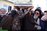 کلیپ| تشییع و خاکسپاری پیکر شهید گمنام در مدرسه علمیه حضرت امیرالمؤمنین(ع) تبریز