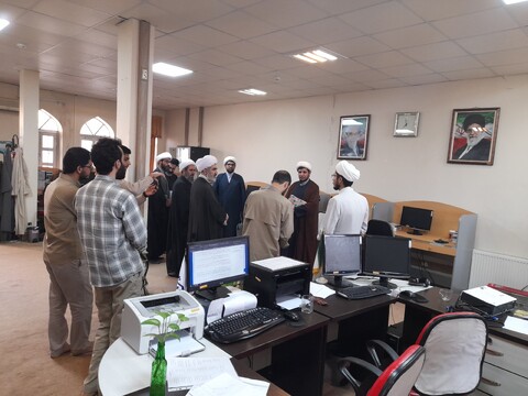 بازدید حجت‌الاسلام والمسلمین مقیمی حاجی از سایت مدرسه بوشهر
