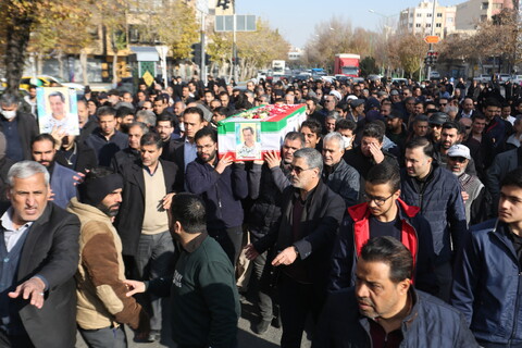 تشییع جانباز شهید مسعود فروتن در اصفهان‎