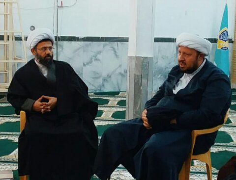 تصاویر/ جلسه امام جمعه بخش چهاردولی با روحانیون و مبلغین شهر دزج