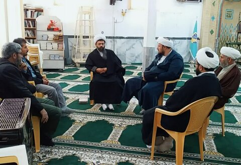 تصاویر/ جلسه امام جمعه بخش چهاردولی با روحانیون و مبلغین شهر دزج