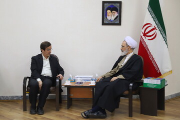 تصاویر/ دیدار شهردار قم با آیت الله اعرافی