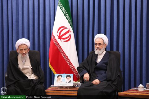 بالصور/ اجتماع مدير ي ومسؤولي محافظة مازندران مع آية الله الأعرافي بمدينة قم المقدسة